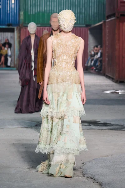 Look 52